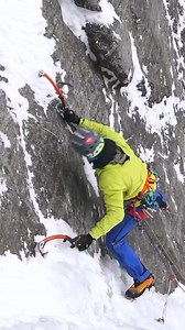 Climbing is not easy #rockclimbing #k2mountain #k2bottleneck | 𝗡𝗢𝗥𝗧𝗛 𝗞𝗔𝗥𝗔𝗞𝗢𝗥𝗔𝗠