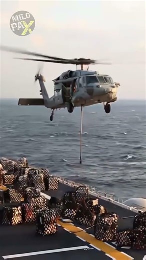 How Cargo Is Transferred Between Ships… While Moving 😳🚢📦