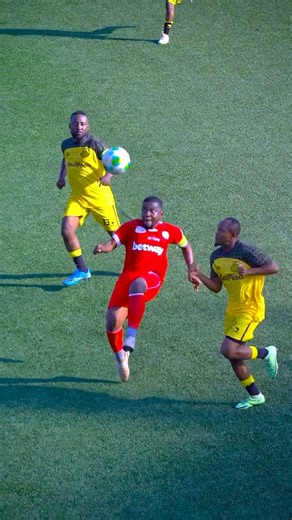 Willy Shemoka on Instagram: "Yellow or Red Card❔😳 @muvibe6 🤷‍♂️"