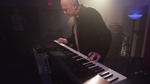 Jordan Rudess slaying the Kronos LS in this second performance. If your fingers hurt just watching this, you're not alone ;) | KORG US
