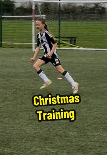 Extra work over the Christmas break. Happy New Year everyone 🎉⚽ #Lionesses #sadiegraceplays #girlsfootball #hergametoo #football