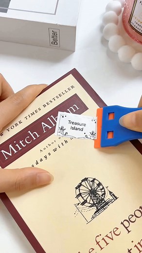 17 reactions | Ever wondered how a simple tool can make cleaning easier? Learn practical ways to use a plastic scraper tool for various household tasks. | Ryan Justin Molly | Facebook