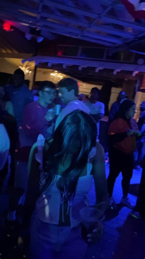 Peepeepoopoo (@peeepeeeepooopooo)’s videos with Walk It Out - Unk