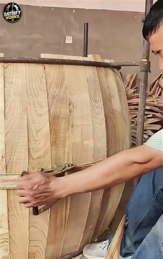 🥁 Handcrafted Wooden Drum Shell Tensioning – Strap-Winding Technique Explained
