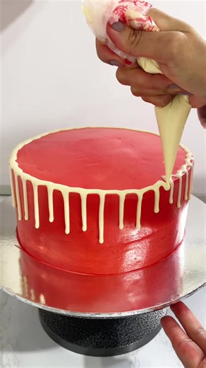 How to Drip Chocolate on a Birthday Cake