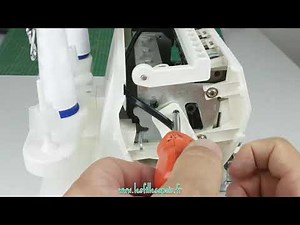 Remplacement de la LED d'une surjeteuse PFAFF 1230 OL - www.lesfillesapois.fr