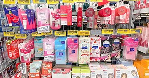 Ce baume à lèvres, enrichi en acide hyaluronique, est “le plus vendu” en France en 2023