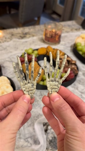 25 reactions · 33 comments | How cute is this Halloween...