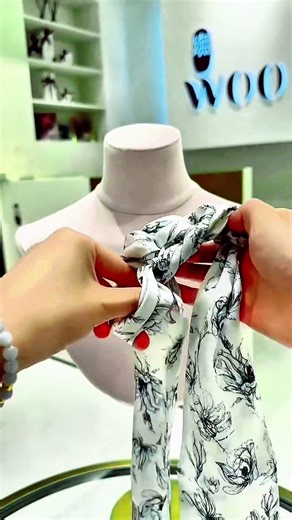 Women Over 65 Are Transforming Their Style with This Tip