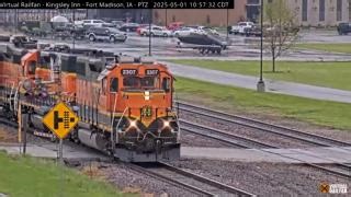 A BNSF H1 GP38-2 still wearing a Leslie RS3K? Sign us up! BNSF #2307 hustles a short work train through Fort Madison, giving a few opportunities for the iconic horn to sound off. Watch more here: https://virtualrailfan.com/fort-madison/ | Virtual Railfan