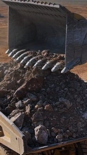 Caterpillar 994 Wheel Loader – Precision Loading Caterpillar 777F Dump Trucks with Expert Operator Skill 🚜🔥 #Caterpillar994 #Cat777F #MiningLife #EarthMoving #FbLifestyle | Heavyconstruction ID