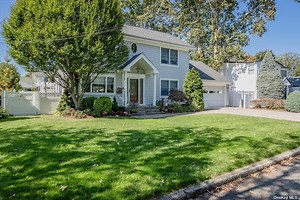 2835 Court St, North Bellmore, NY 11710 - MLS L3451340 - Coldwell Banker
