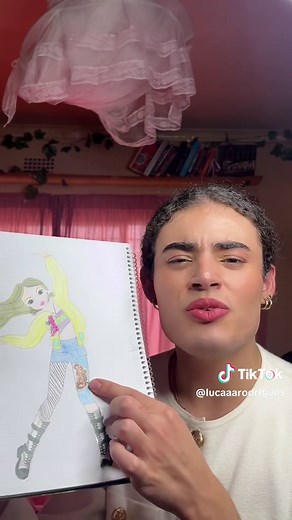 Exploring Nostalgic Top Model Designs from Childhood