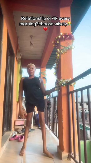 Omo see as i serious😹,am beginning to like this dance o@Diviñe 🖤 @Naira Marley