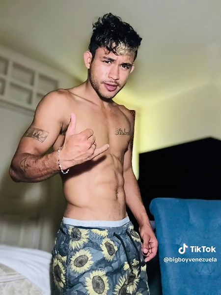 Nuevo por acá #lgbt🌈 #bisexual🏳️‍🌈 #bixesual #venezuela🇻🇪 #fyp #fyp #viral #viralvideo #tiktok