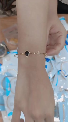 Titanium Jewelry: The Perfect Blend of Style and Strength