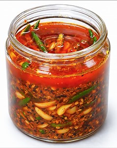 668K views · 8.7K reactions | 15min instant Green-chilli pickle recipe that can be stored upto one year! You'll love it! :) | Papa Mummy Kitchen | Facebook