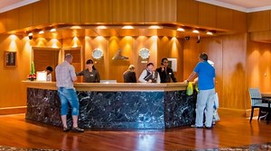 Why Hotels Charge Resort Fees & How To Maybe Not Have To Pay Them