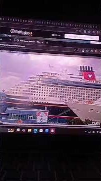 Disney destiny singing the horn together with Disney dream dues low horn musical of Nassau