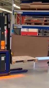 Transportaufgaben autonom erledigen mit einem fahrerlosen Stapler