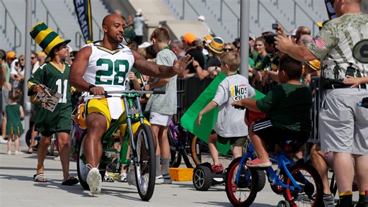 Young fans turn out with their bicycles as Green Bay Packers training camp 2024 kicks off