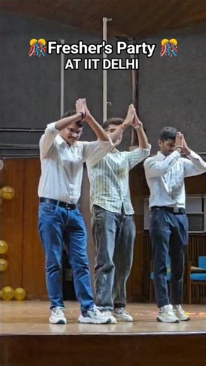 Confidence Level: IIT Delhi Rampwalk 💥 | Freshers Night 2025 #iitlife #collegefun