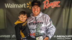 Sykora Wins FLW Bass Fishing League Ozark Division Opener on Lake Of The Ozarks - Major League Fishing