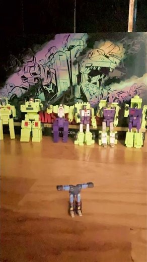 G1 Soundwave, Rumble, Ravage and Buzzaw transformation