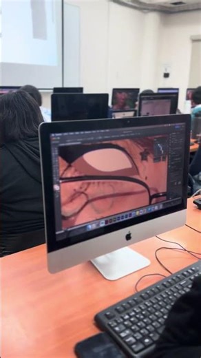 Un día de clases universitarias #tutorialillustrator #tutorial #diseñografico #shorts