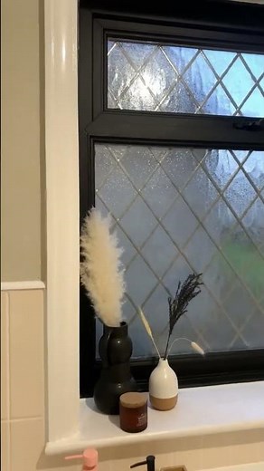 How we painted our uPVC window black 🤟🏼