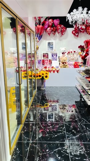 The hidden gift store (@thehiddengiftstore)’s videos with original sound - ThinkBlue