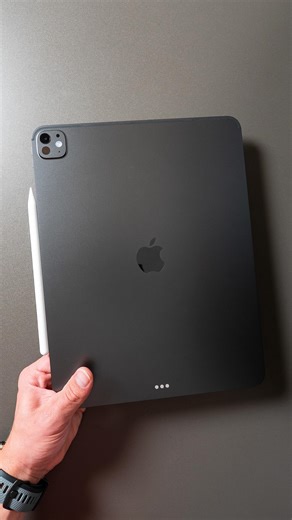 Drew Peden on Instagram: "Unboxing the brand new M5 iPad Pro🔥 #apple #m5 #ipadpro #unboxing"