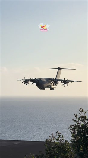 Royal Air Force A400M Landing: A Stunning Display
