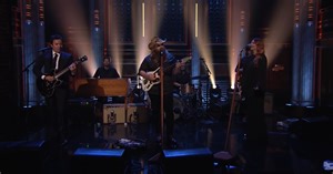 Jimmy Fallon Sits In With Chris Stapleton On 'The Tonight Show' [Watch]