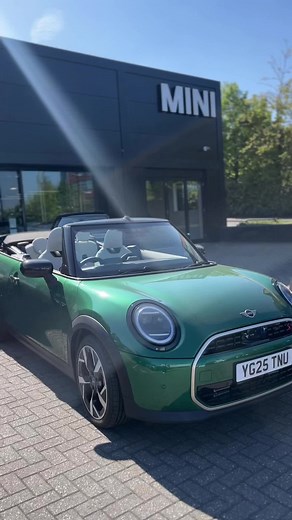 What a day to check out the new MINI Convertible ☀️ #miniuk #automotive #miniowners #biglove #miniconvertible #partridgeofhampshire #minicooper #newmini