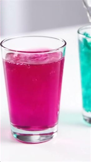 Cabbage Magic! 💜 Acid vs Base = Color Explosion 😍 | Viral Science Experiment #Shorts