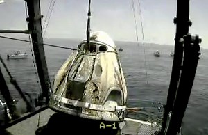 SpaceX capsule and NASA crew make 1st splashdown in 45 years
