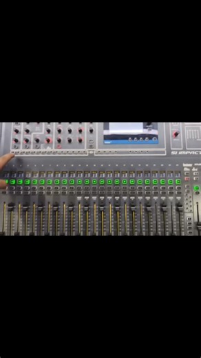 Sound craft SI impact mixer fader testing ✌️#soundcraft #jblaudio #technolog#impact #trebding