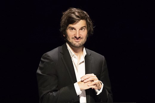 Gaspard Proust a 48 ans : origines, vie privée, enfant, Europe 1... tout savoir