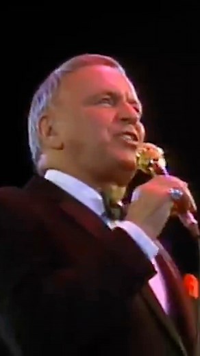 A love letter to Chicago 💌 Watch Frank Sinatra sing “My Kind Of Town” live from Japan on Frank’s official YouTube channel. | Frank Sinatra