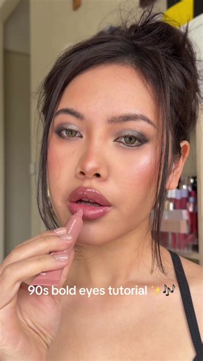 90s Bold Eyes Makeup Tutorial with Modern Products