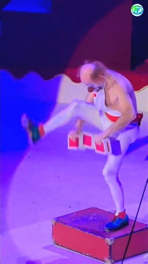Impossible Clown Illusion Stunt! | Mind-Blowing Circus Magic | Live Circus 😱🔥 #circus #shortsfeed