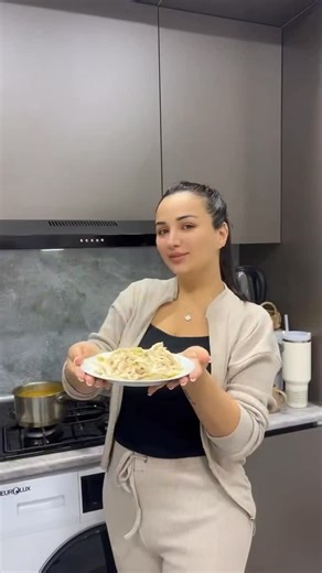 Leman Abdullayeva on Instagram: "Olurem sese😆😆😆😆"