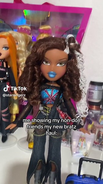 whose your fav bratz character? 💋 #fyp #bratzdolls #mowalola #prettynpunk #dolls @bratz