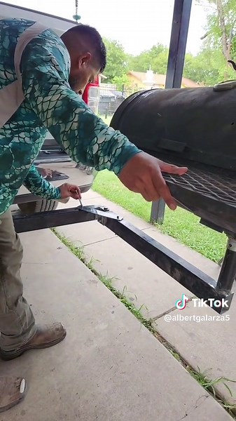 Swivel BBQ Grill Truck Hitch: The Ultimate Cooking Solution