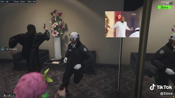 تجارب أوتلاو مع بثوثي ونوع من المرح