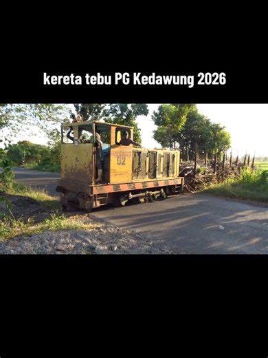 Kereta tebu PG Kedawung tahun 2026 masih beroperasi . . . . . . . .. . #loritebu #pgkedawung #tebubalap #keretaapi #railway