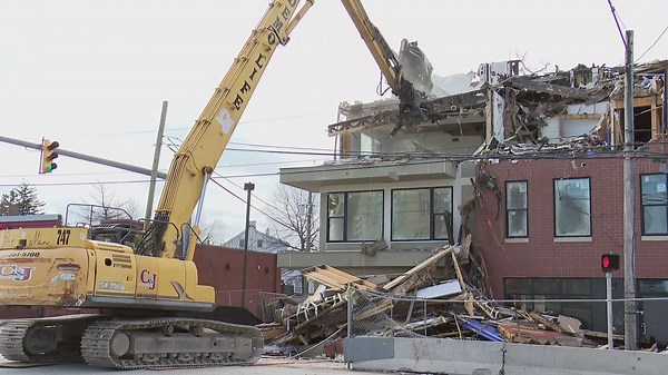 Demolition begins at Cedar Lee-Meadowbrook site in Cleveland Heights expected to last 2-3 months