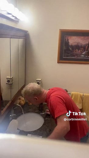 Waterpik Water Flosser: Easy Reservoir Removal Guide