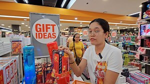 7.8K views · 215 reactions | Check out the coolest bubble machine that's here to light up your events! Whether it's a birthday party, a holiday celebration, or just a fun day at home, this bubble blower creates a magical atmosphere with non-stop bubbles that dance and float around. #OroramaFinds #BubbleFun #PartyMustHave #KidsLoveBubbles | Ororama Cogon and Carmen | Facebook